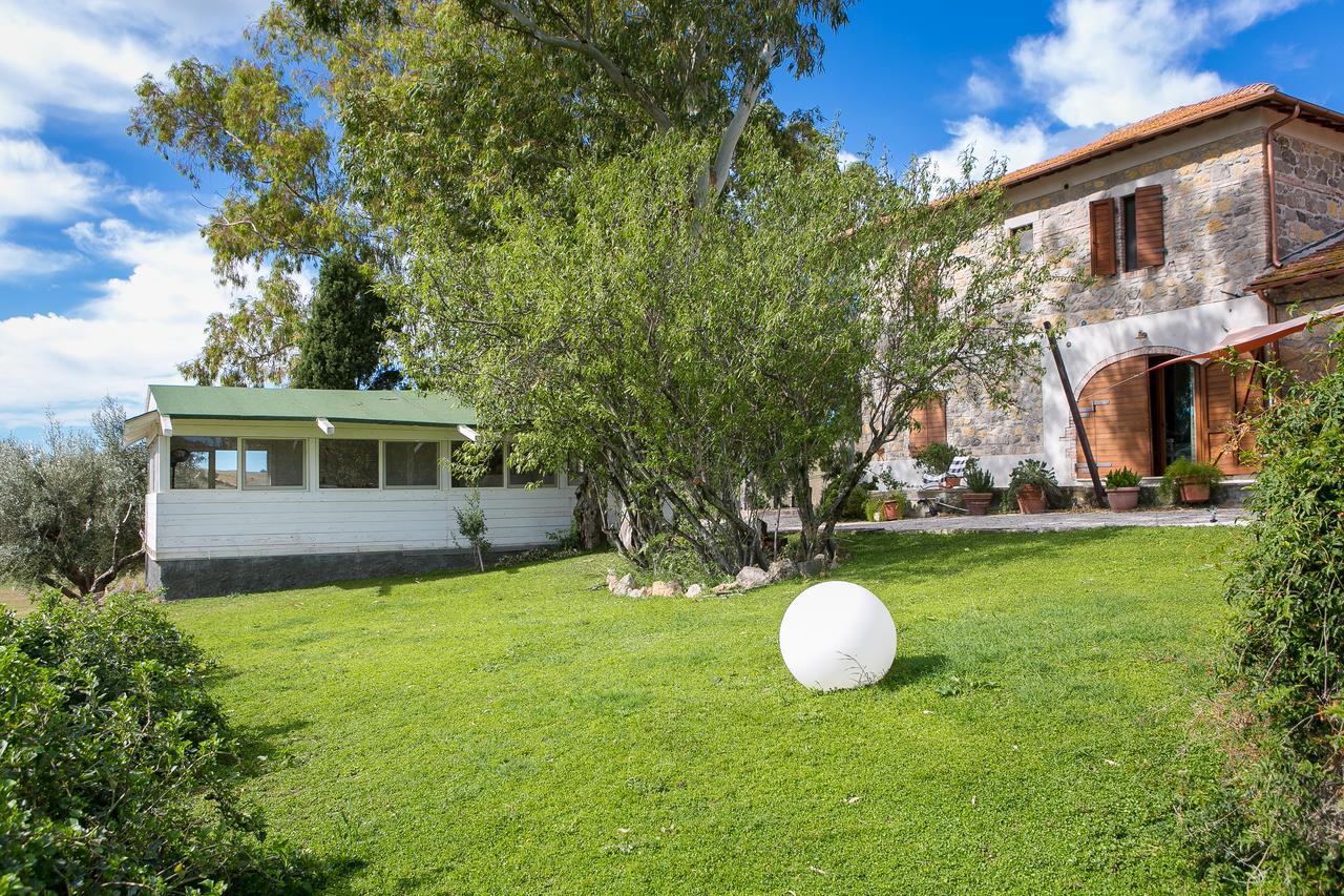 Locanda Villa Naumanni Tarquinia Buitenkant foto